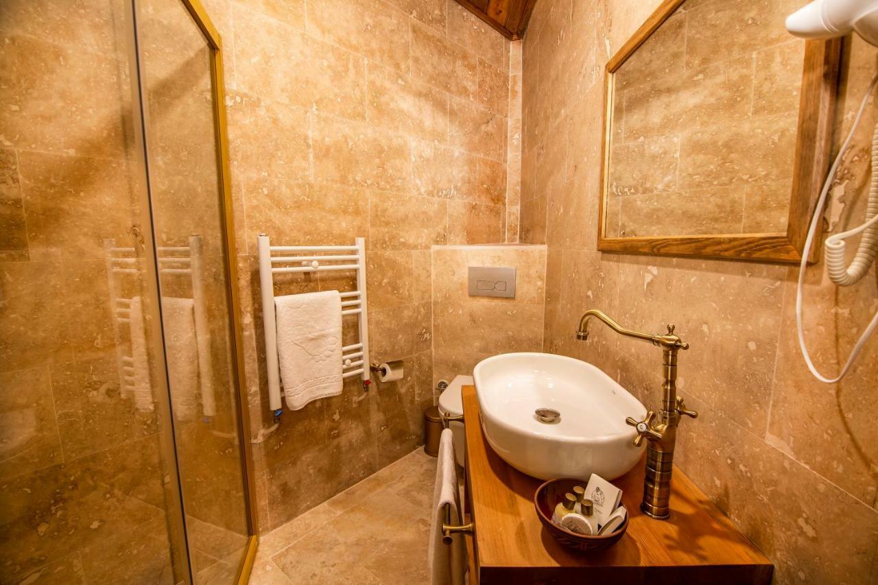 Ikarus Cappadocia Hotel Üçhisar Esterno foto