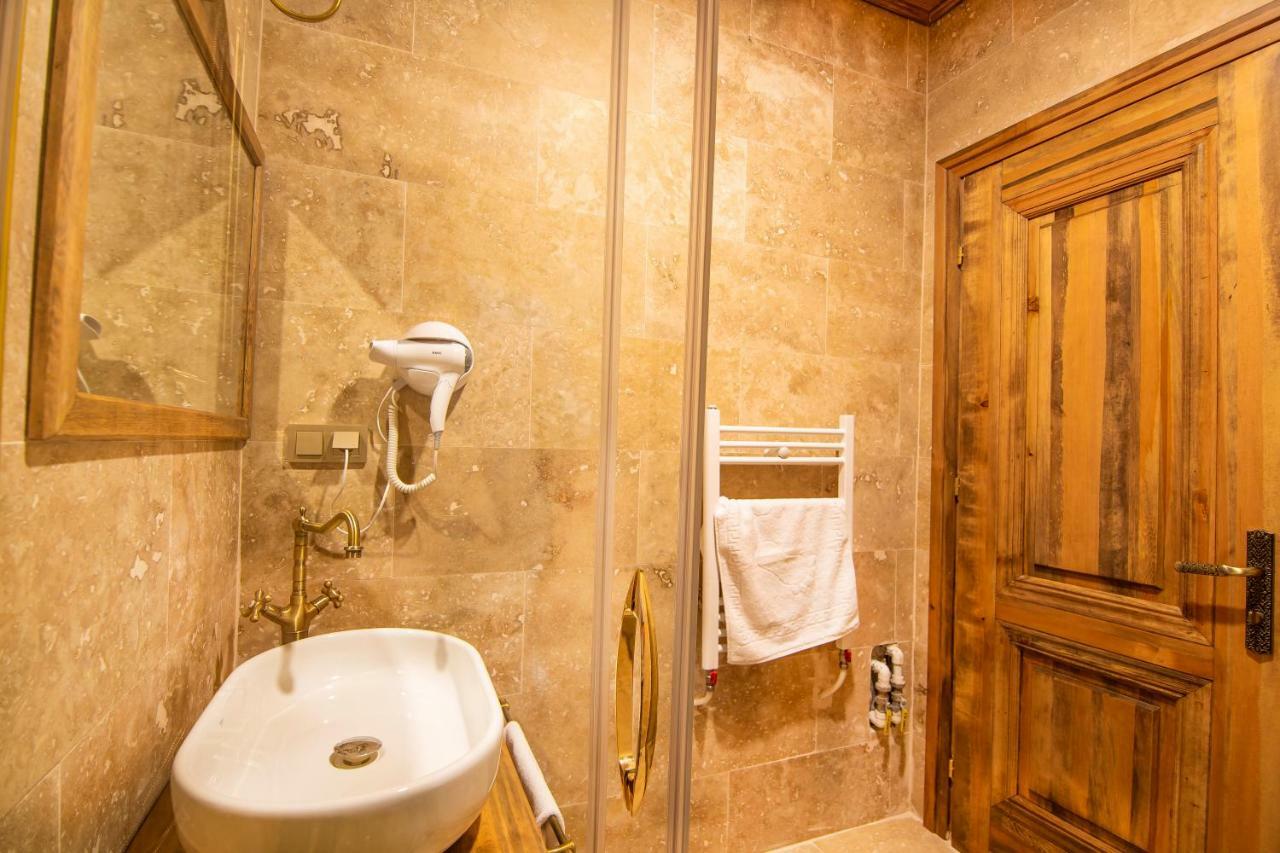 Ikarus Cappadocia Hotel Üçhisar Esterno foto