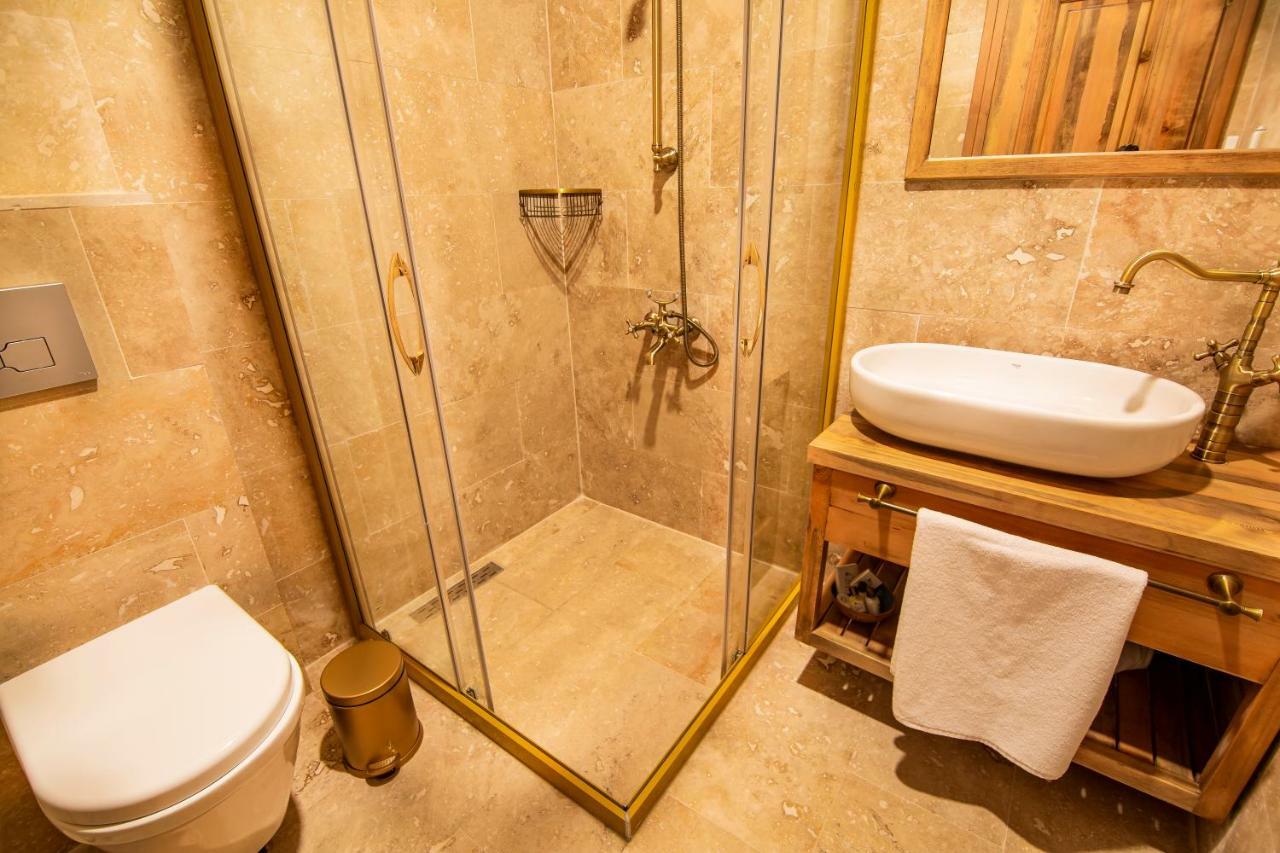 Ikarus Cappadocia Hotel Üçhisar Esterno foto